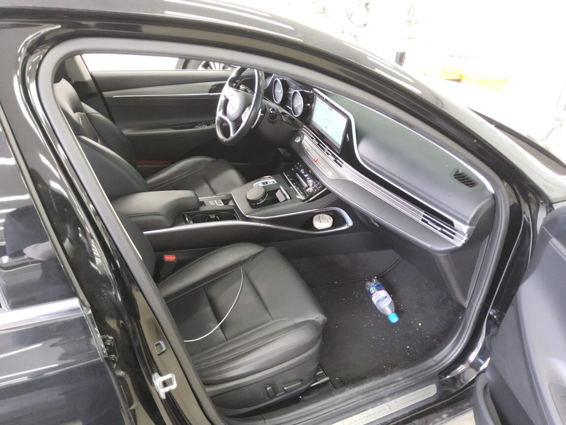 HYUNDAI THE NEW GRANDEUR IG LPi 3.0 RENTAL CAR MODERN 2022 - zdjęcie 14