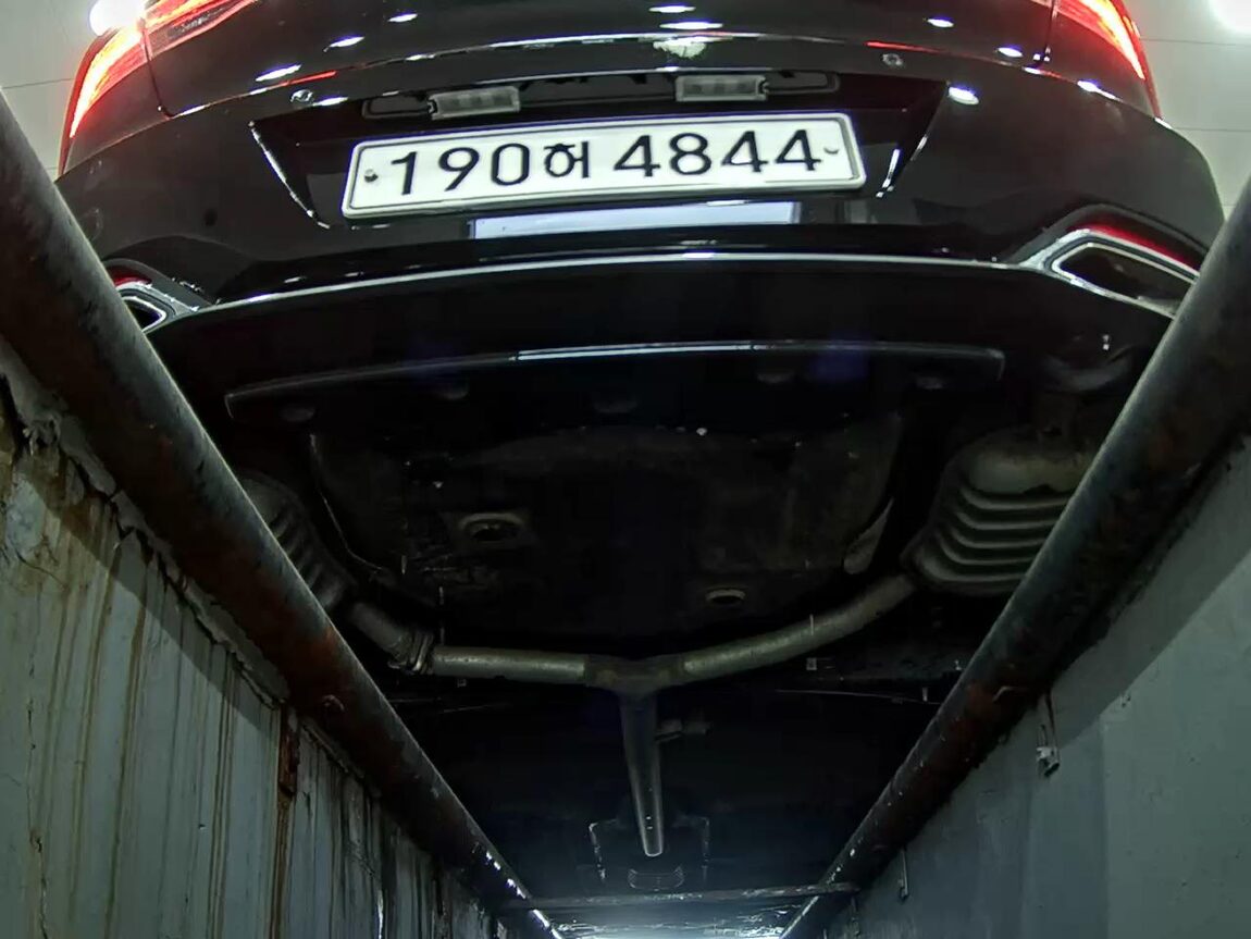 HYUNDAI THE NEW GRANDEUR IG LPi 3.0 RENTAL CAR MODERN 2022 - zdjęcie 8