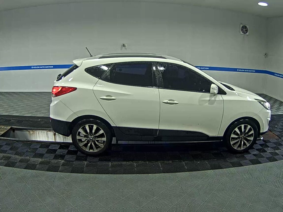 HYUNDAI TUCSON ix DIESEL R20 2WD LX20 PREMIER 2013 - zdjęcie 4