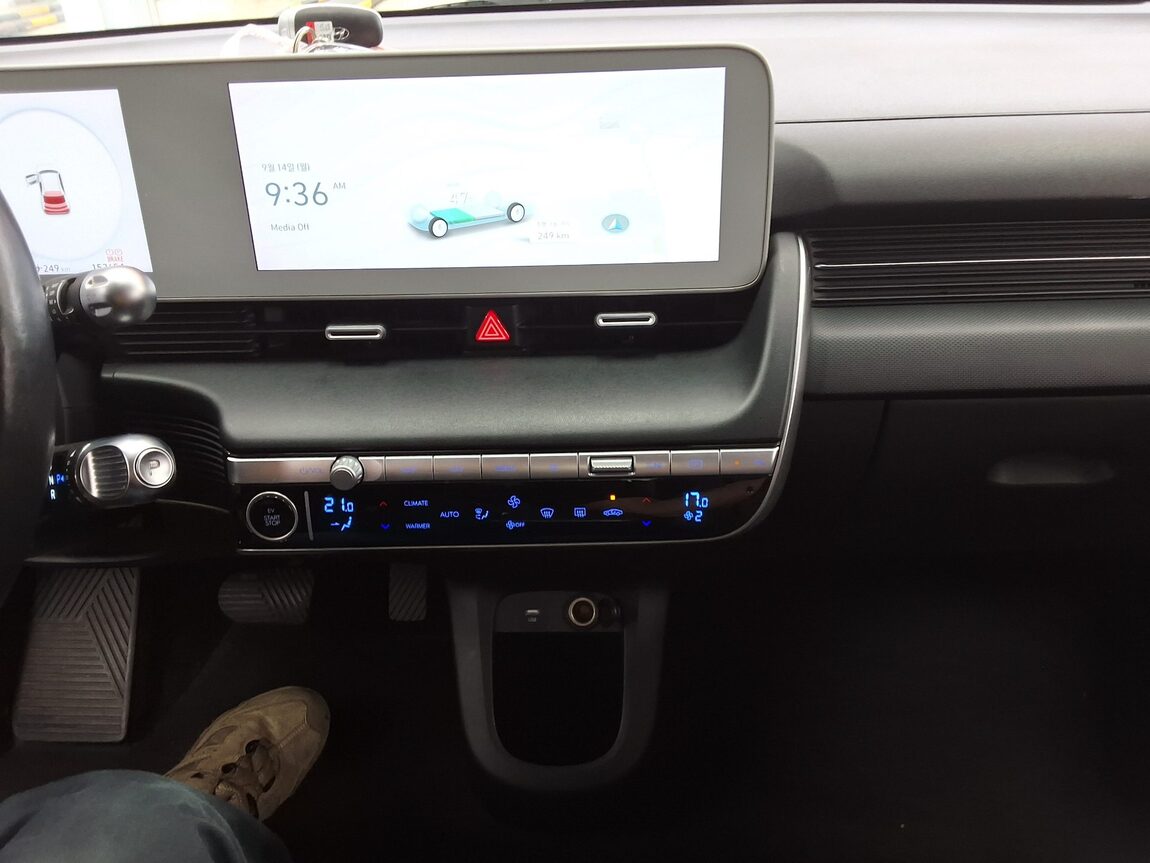 HYUNDAI IONIQ 5 EV 2WD LONG RANGE EXCLUSIVE 2022 - zdjęcie 24