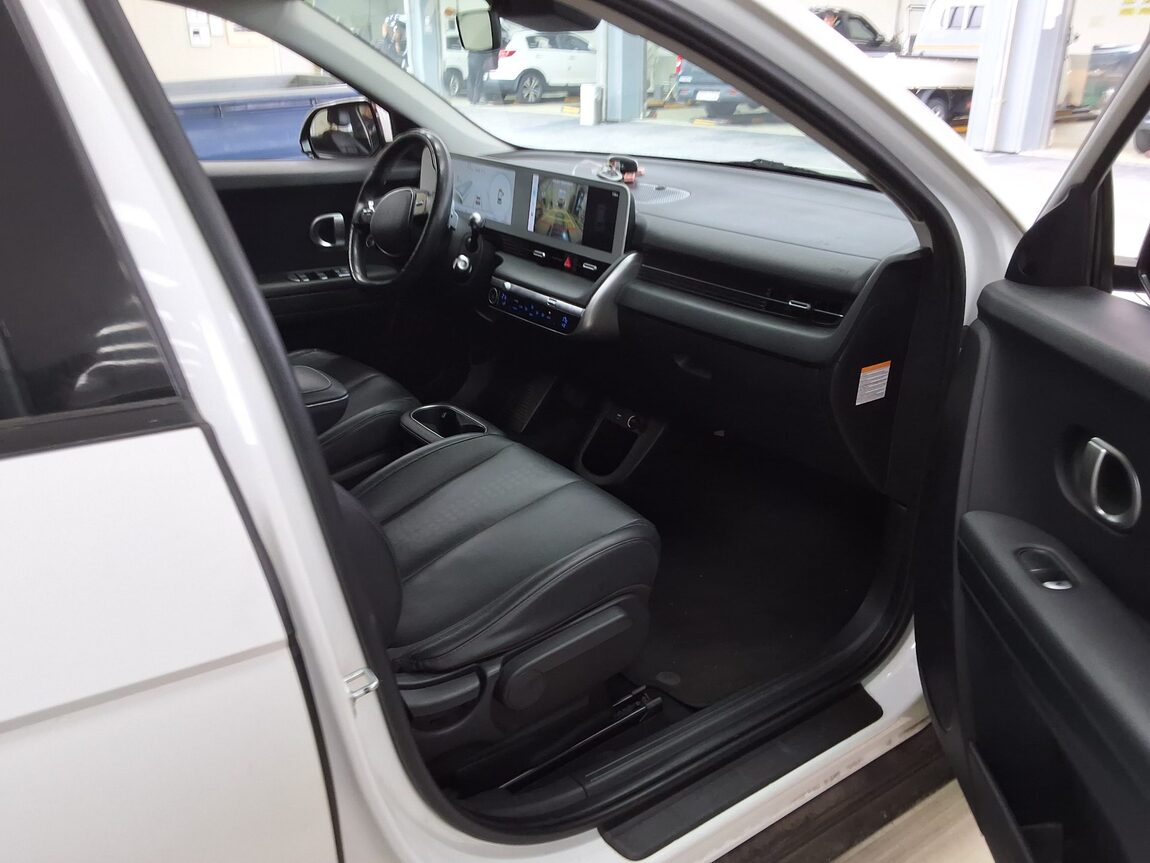 HYUNDAI IONIQ 5 EV 2WD LONG RANGE EXCLUSIVE 2022 - zdjęcie 15