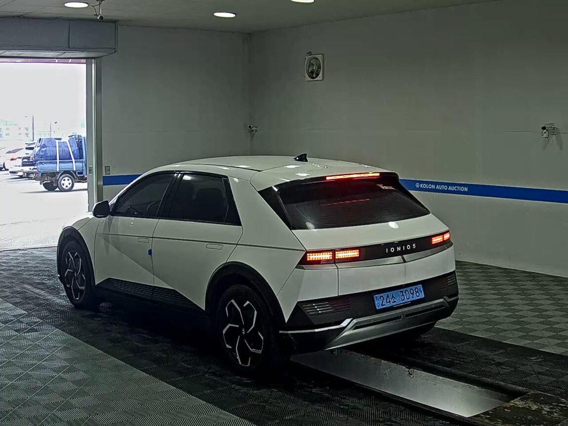 HYUNDAI IONIQ 5 EV 2WD LONG RANGE EXCLUSIVE 2022 - zdjęcie 6