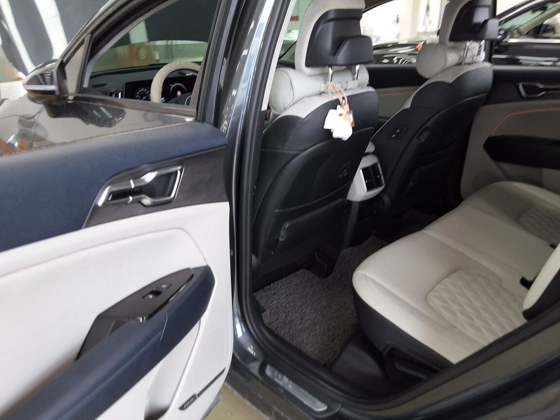 KIA THE ALL NEW SPORTAGE 2.0 DIESEL 2WD SIGNATURE GRAVITY 2022 - zdjęcie 13