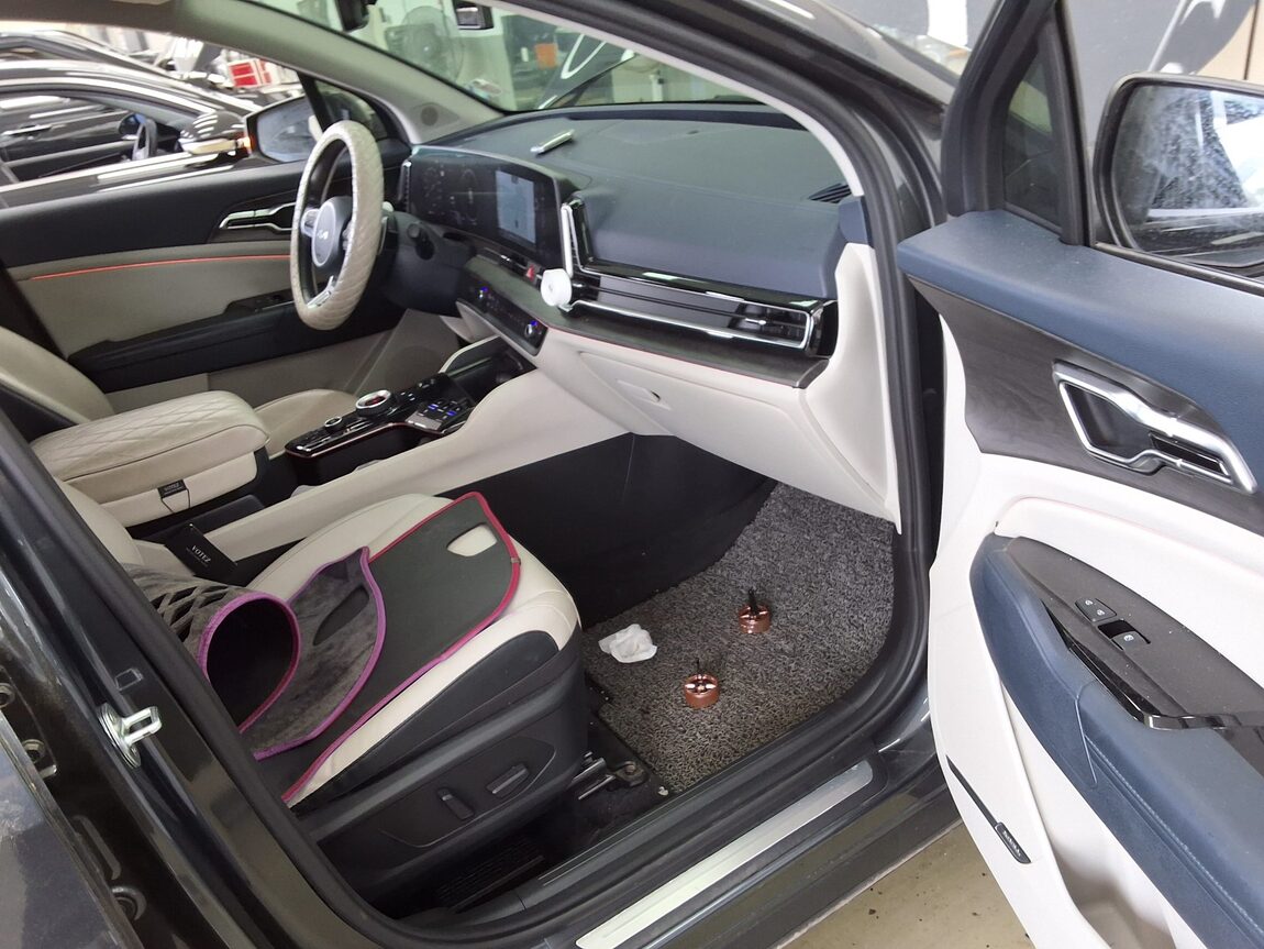 KIA THE ALL NEW SPORTAGE 2.0 DIESEL 2WD SIGNATURE GRAVITY 2022 - zdjęcie 15