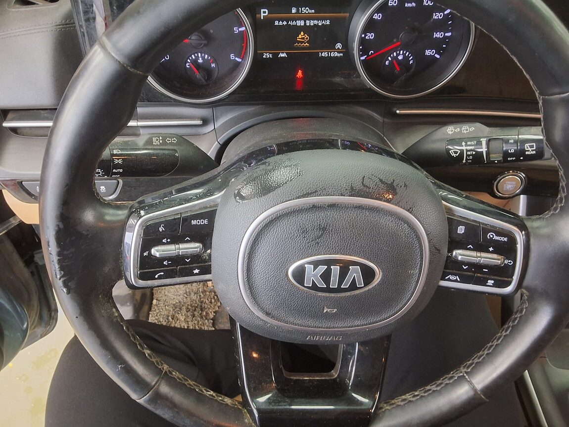 KIA NEW CARNIVAL (KA4) 11-SEATER DIESEL PRESTIGE 2021 - zdjęcie 17