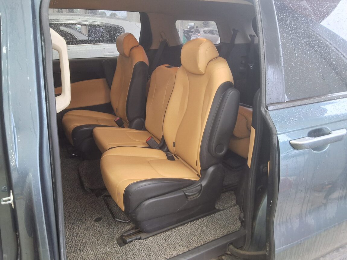 KIA NEW CARNIVAL (KA4) 11-SEATER DIESEL PRESTIGE 2021 - zdjęcie 12