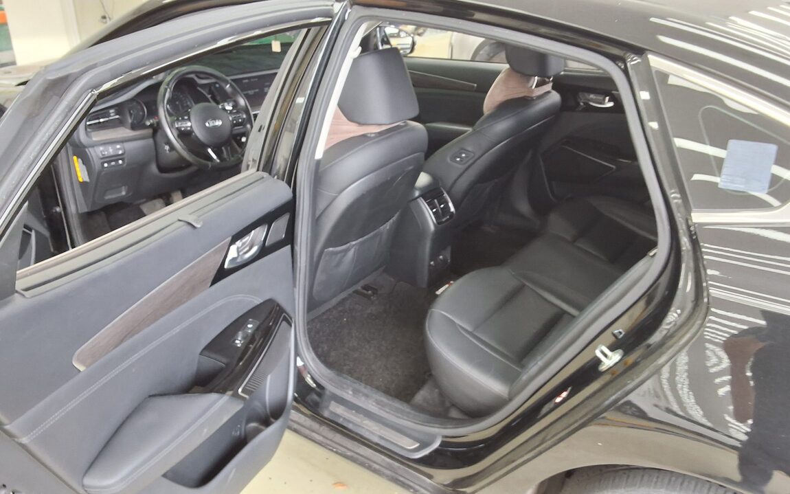KIA K7 PREMIER 3.0 GDi NOBLESSE 2020 - zdjęcie 12