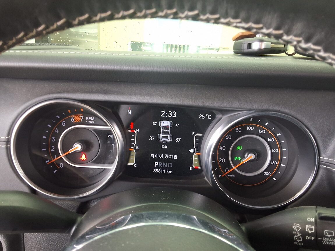 JEEP WRANGLER (JL) 2.0 OVERLAND 4DR 2020 - zdjęcie 10