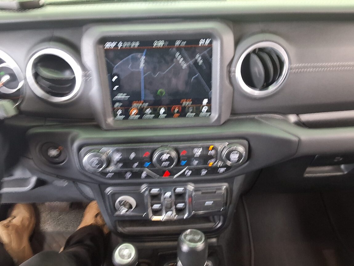 JEEP WRANGLER (JL) 2.0 OVERLAND 4DR 2020 - zdjęcie 24