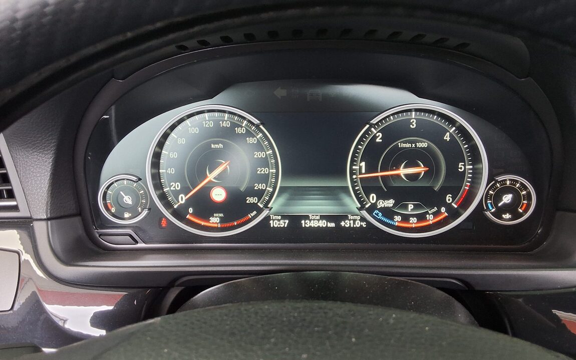 BMW 5 SERIES (6TH GEN) 520d M AERODYNAMIC 2016 - zdjęcie 9