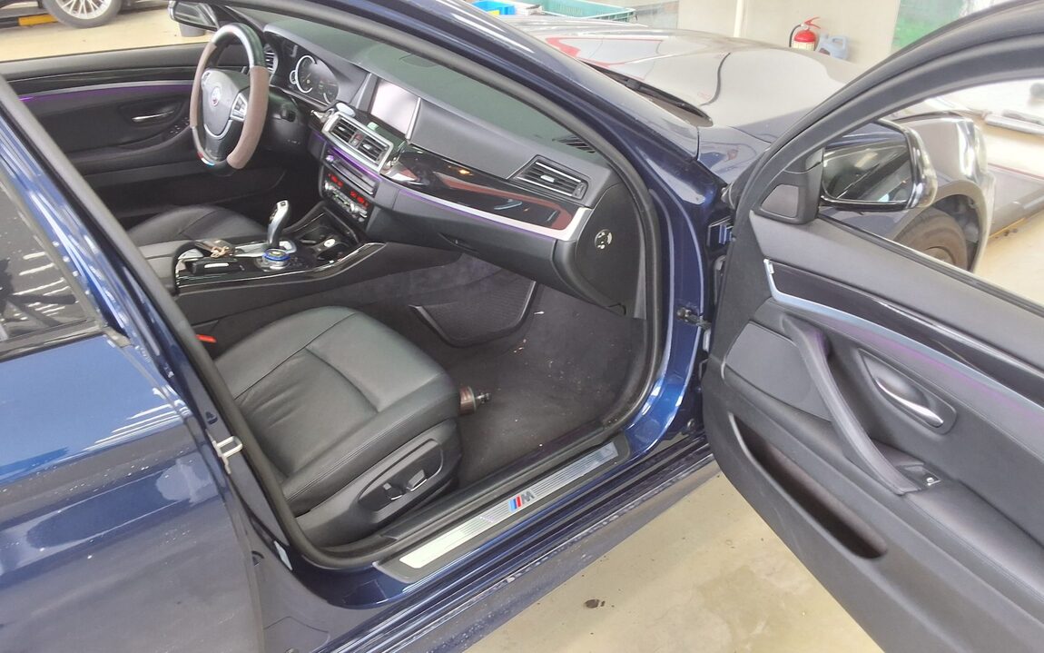BMW 5 SERIES (6TH GEN) 520d M AERODYNAMIC 2016 - zdjęcie 14