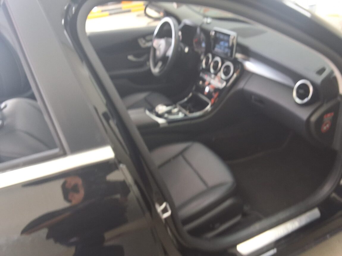 MERCEDES-BENZ C-CLASS (4TH GEN) C200 d 2017 - zdjęcie 15