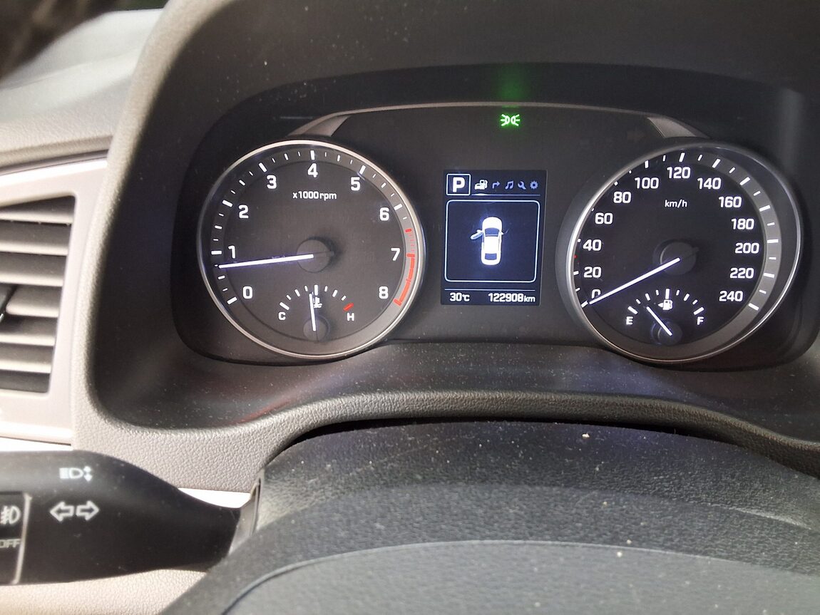 HYUNDAI AVANTE AD 1.6 GDi MODERN SPECIAL 2016 - zdjęcie 9