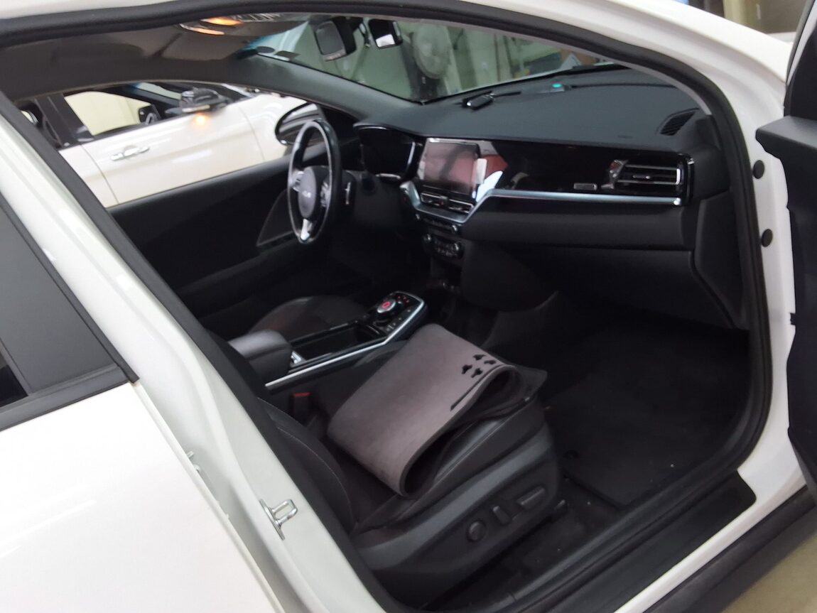 KIA NIRO PLUS AIR 2023 - zdjęcie 15