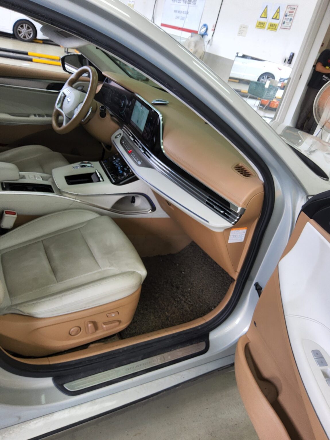 HYUNDAI THE NEW GRANDEUR IG HYBRID 2.4 HEV CALLIGRAPHY 2022 - zdjęcie 14
