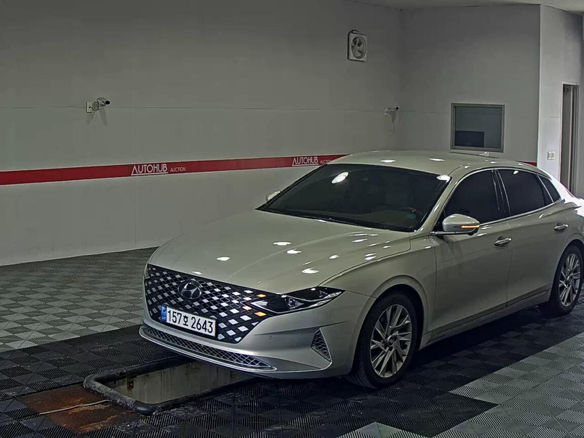 HYUNDAI THE NEW GRANDEUR IG HYBRID 2.4 HEV CALLIGRAPHY 2022 - zdjęcie 2