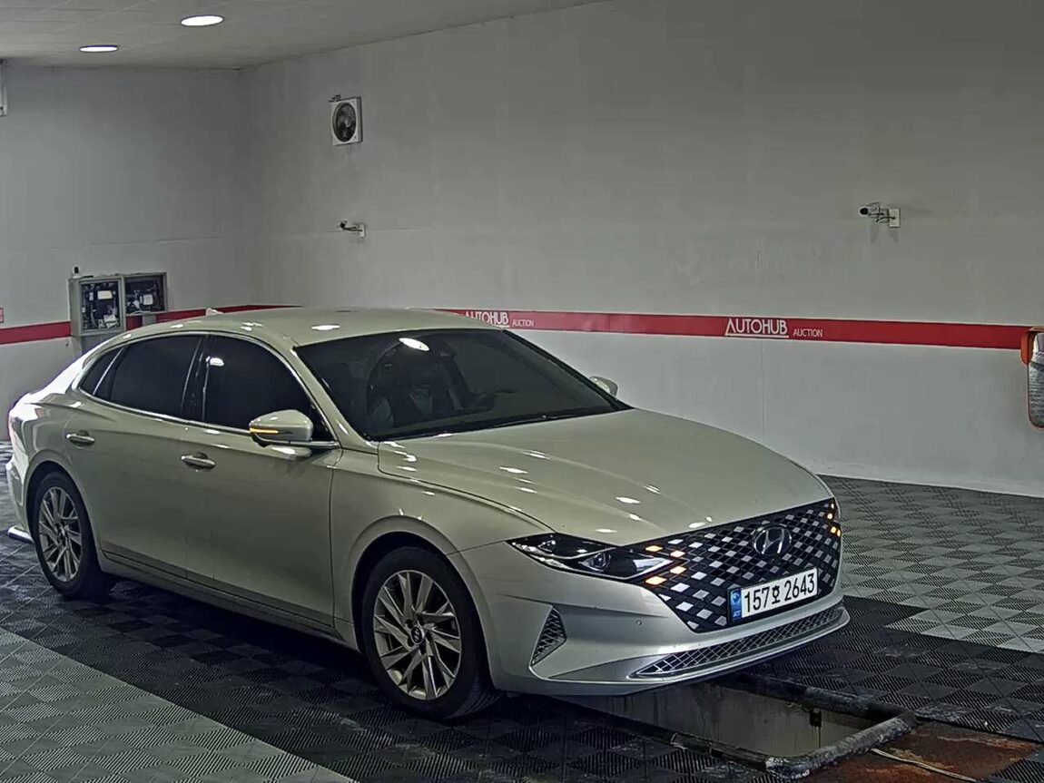 HYUNDAI THE NEW GRANDEUR IG HYBRID 2.4 HEV CALLIGRAPHY 2022 - zdjęcie 3