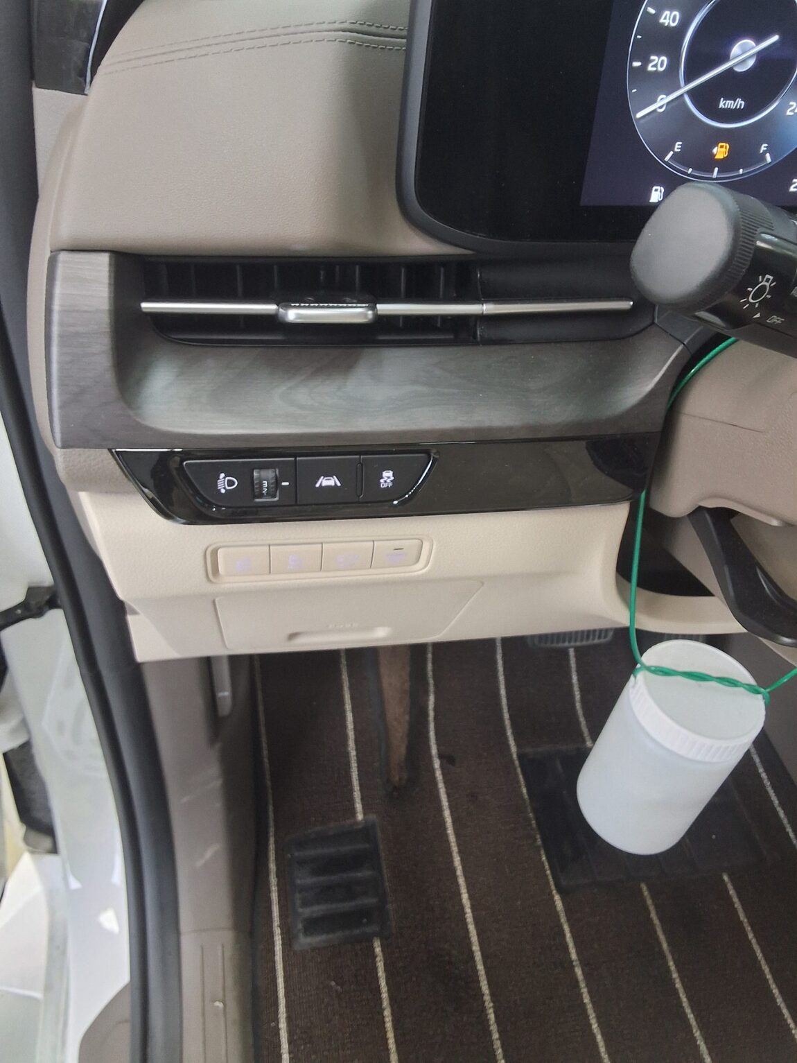 KIA NEW CARNIVAL (KA4) HI-LIMOUSINE SPECIAL BODY MAJOR CAR 2023 - zdjęcie 22