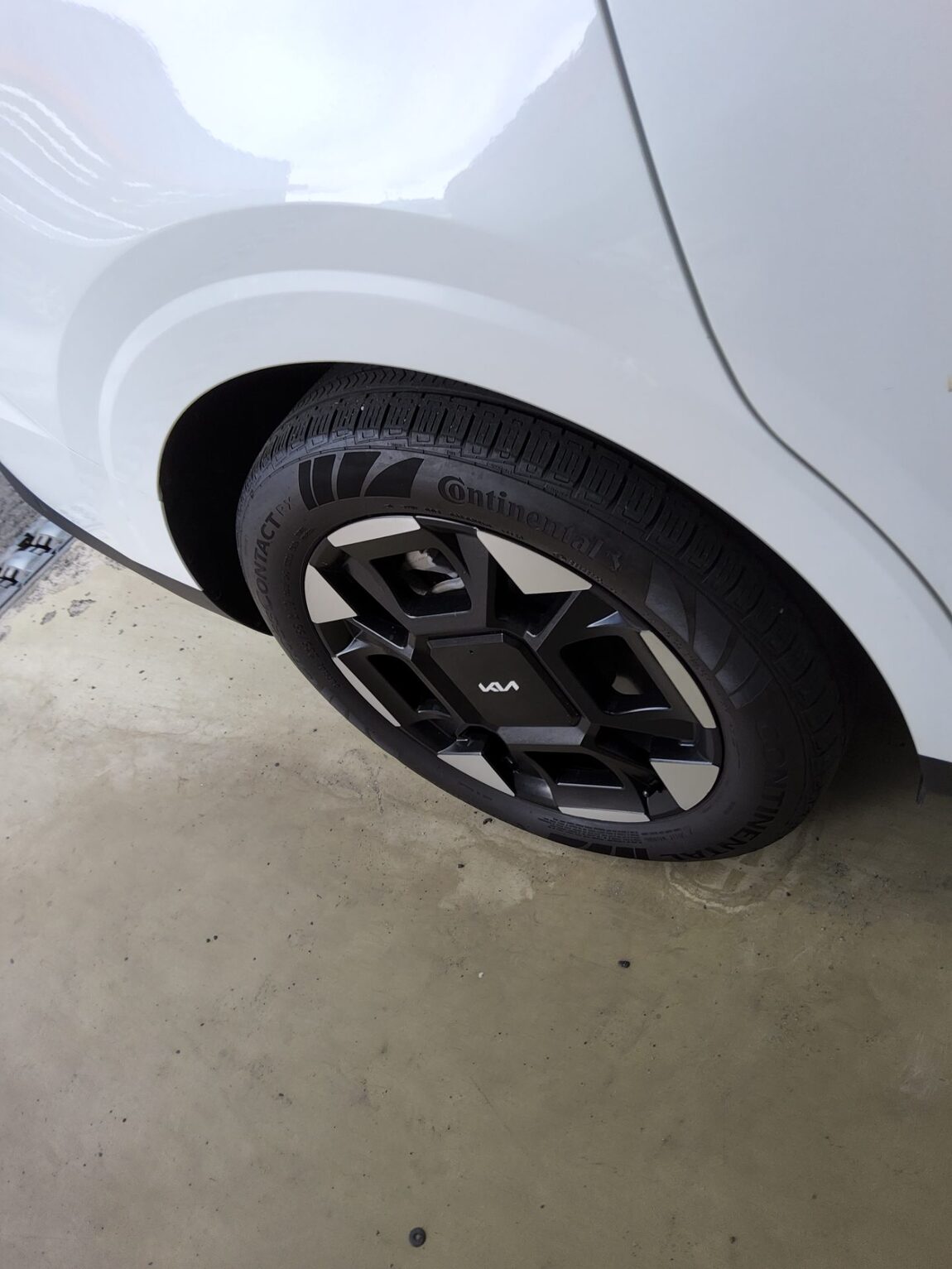 KIA THE NEW CARNIVAL (KA4) 9-SEATER DIESEL SIGNATURE 2024 - zdjęcie 24