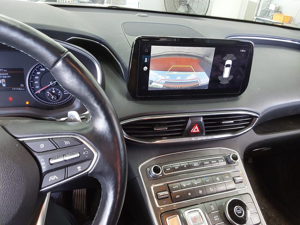HYUNDAI THE NEW SANTA FE DIESEL 2.2 2WD PRESTIGE 2022 - zdjęcie 17