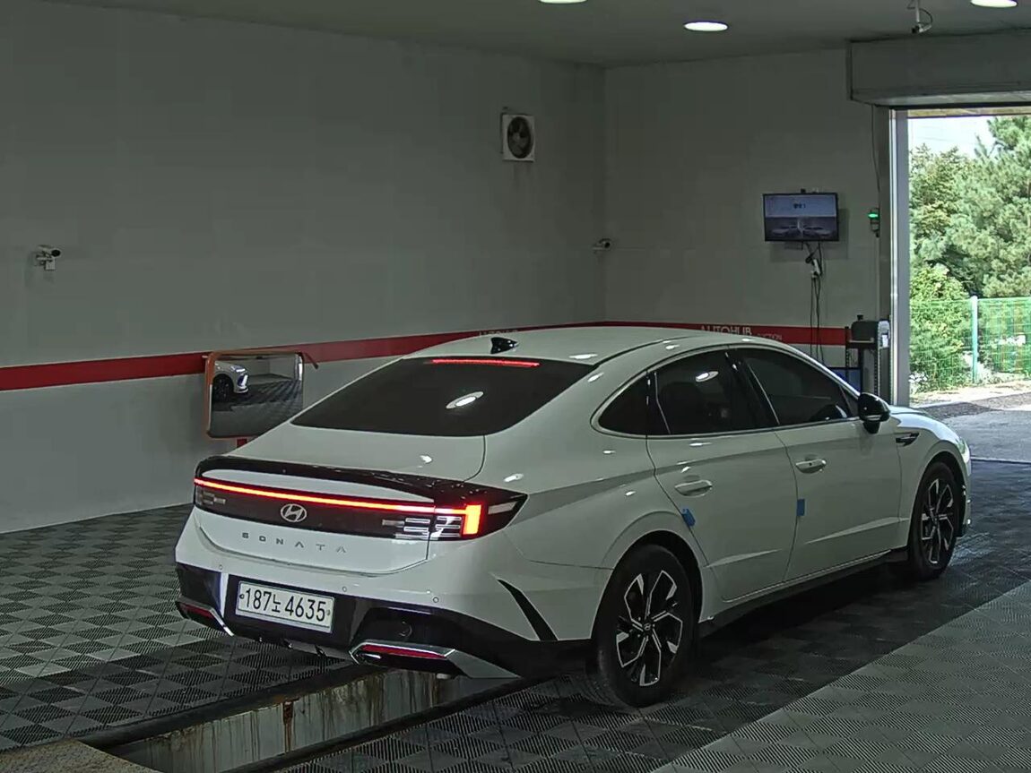 HYUNDAI SONATA THE EDGE GASOLINE 2.0 PREMIUM 2024 - zdjęcie 5