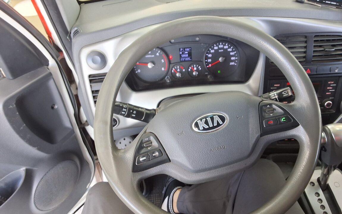 KIA BONGO III CARGO CRDi STANDARD CAB EXTRA LONG WHEELBASE 2019 - zdjęcie 14