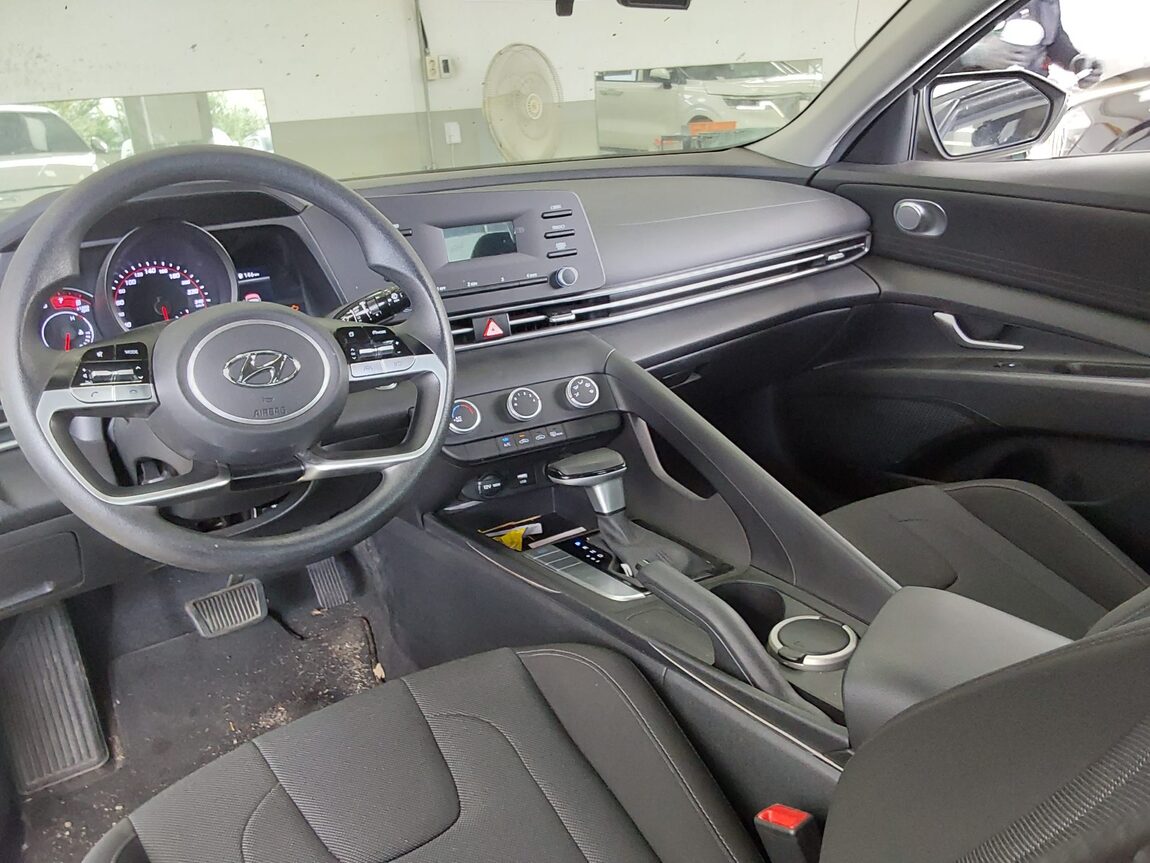 HYUNDAI AVANTE (CN7) 1.6 GASOLINE CORPORATE USE 2022 - zdjęcie 11