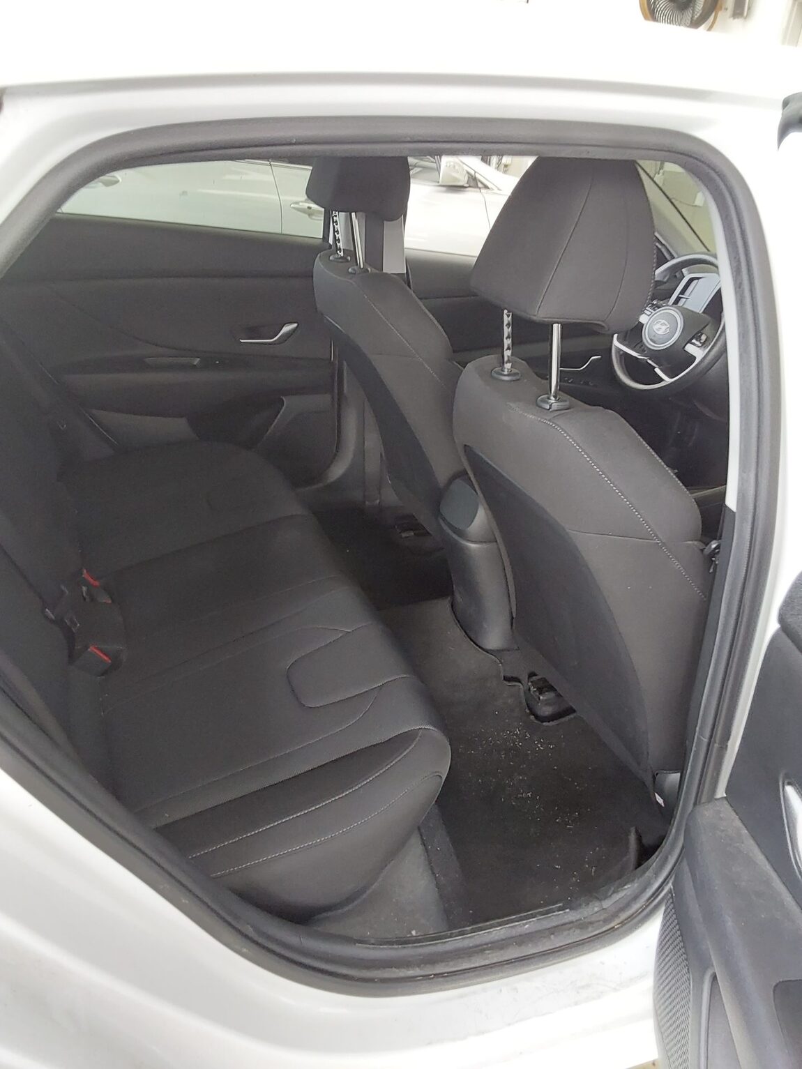 HYUNDAI AVANTE (CN7) 1.6 GASOLINE CORPORATE USE 2022 - zdjęcie 13