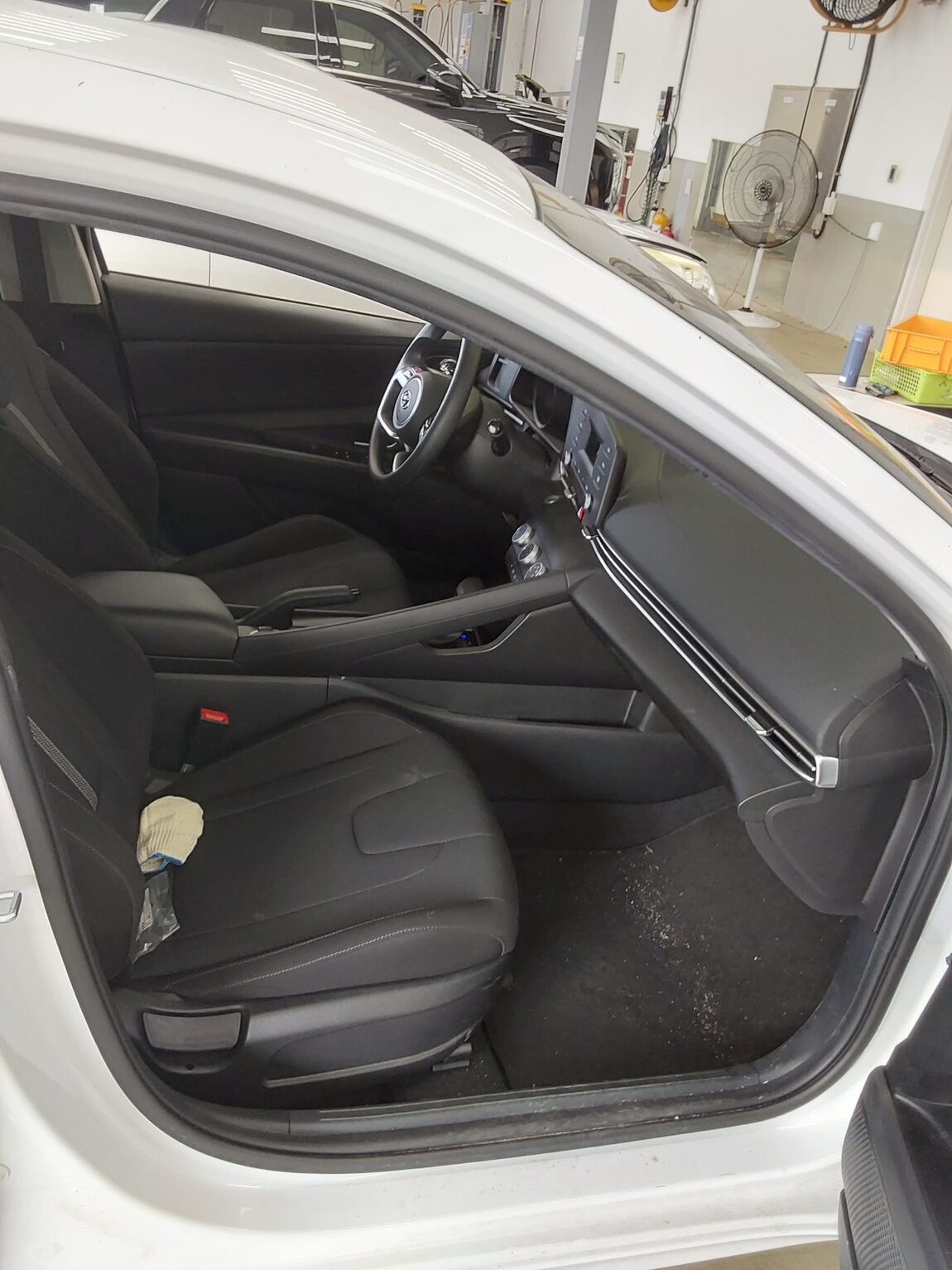 HYUNDAI AVANTE (CN7) 1.6 GASOLINE CORPORATE USE 2022 - zdjęcie 14