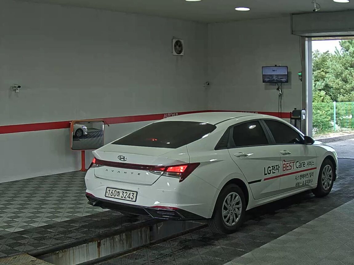 HYUNDAI AVANTE (CN7) 1.6 GASOLINE CORPORATE USE 2022 - zdjęcie 5