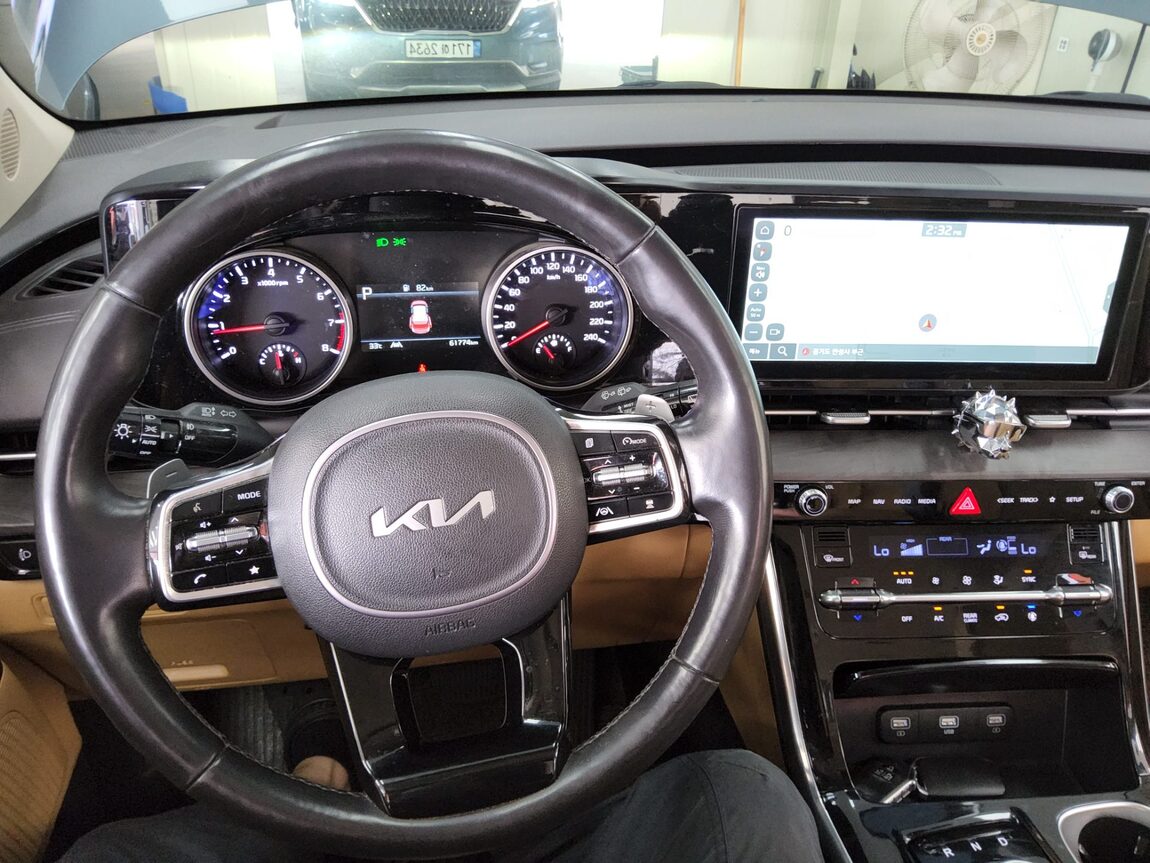 KIA NEW CARNIVAL (KA4) 9-SEATER GASOLINE NOBLESSE 2023 - zdjęcie 17