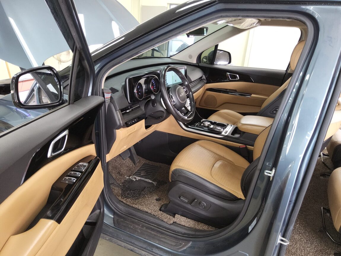KIA NEW CARNIVAL (KA4) 9-SEATER GASOLINE NOBLESSE 2023 - zdjęcie 10