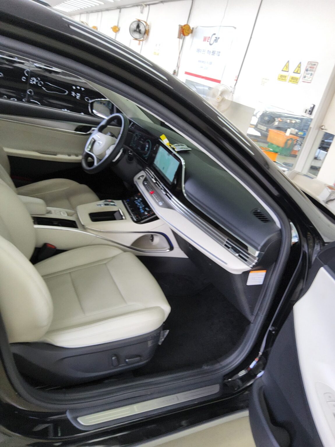 HYUNDAI THE NEW GRANDEUR IG HYBRID 2.4 HEV LE BLANC 2023 - zdjęcie 14