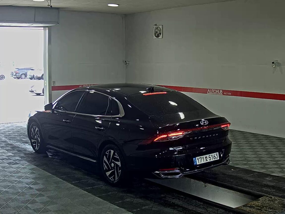HYUNDAI THE NEW GRANDEUR IG HYBRID 2.4 HEV LE BLANC 2023 - zdjęcie 6