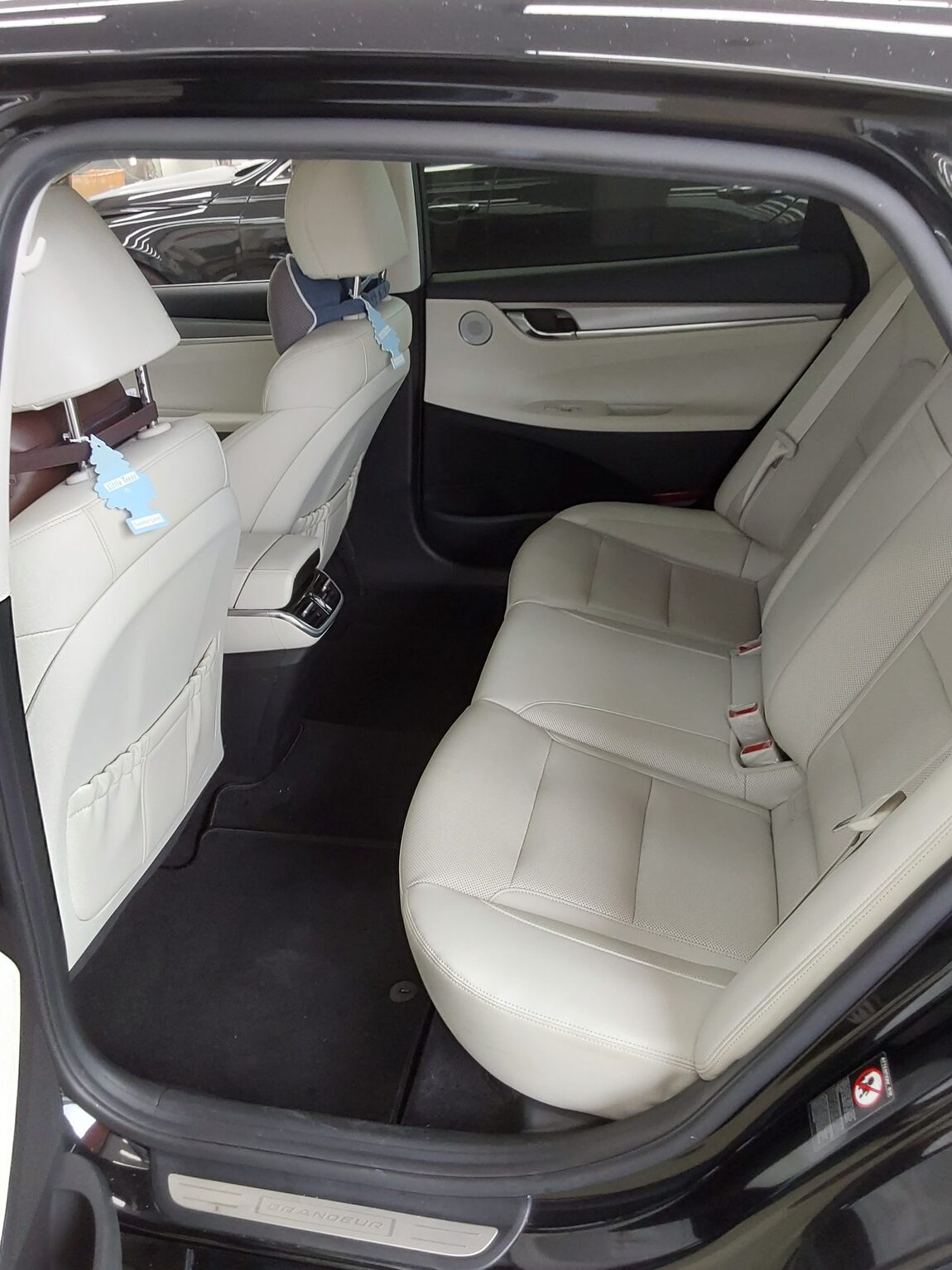 HYUNDAI THE NEW GRANDEUR IG GASOLINE 2.5 LE BLANC 2022 - zdjęcie 12
