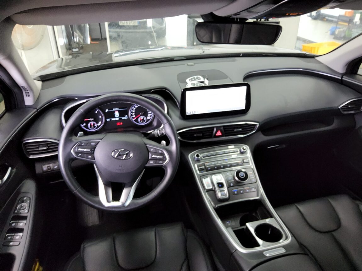 HYUNDAI THE NEW SANTA FE DIESEL 2.2 2WD PREMIUM 2021 - zdjęcie 11