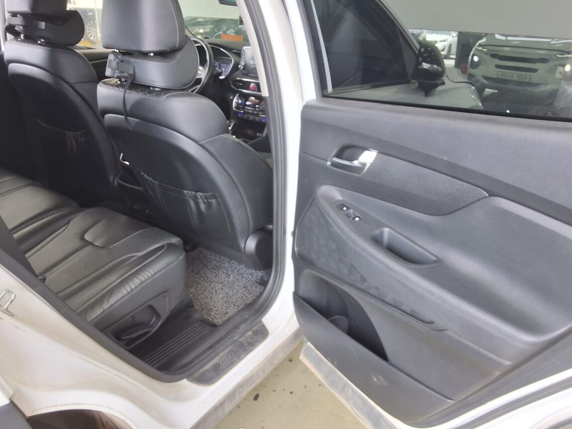 HYUNDAI SANTA FE (TM) R2.0 4WD EXCLUSIVE 2019 - zdjęcie 13