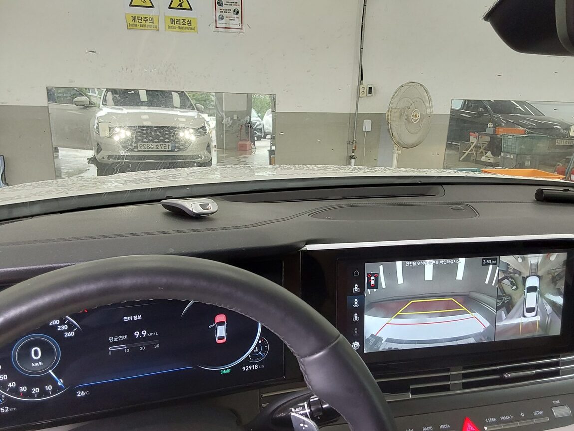 HYUNDAI THE NEW GRANDEUR IG GASOLINE 2.5 LE BLANC 2022 - zdjęcie 17