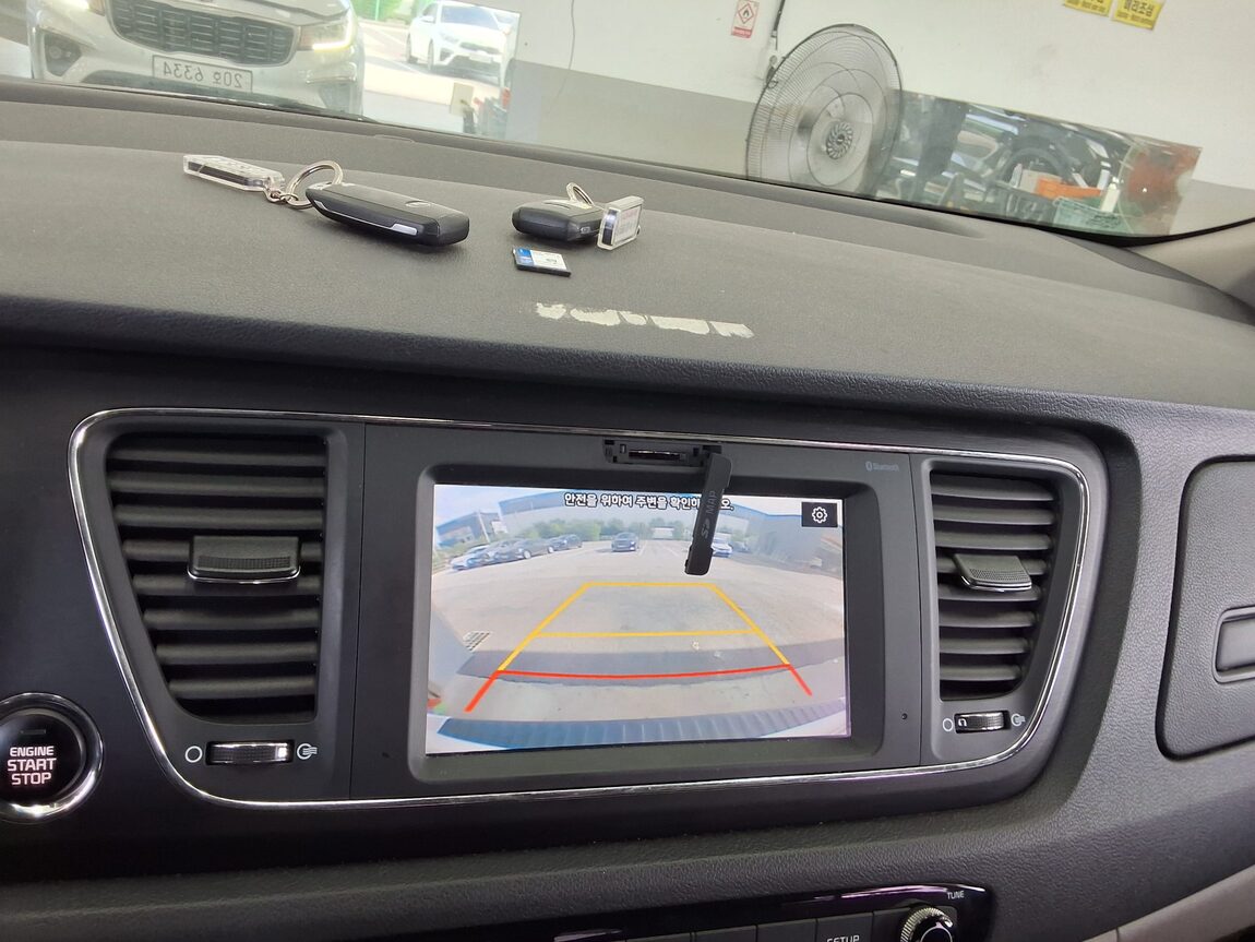 KIA THE NEW CARNIVAL 9-SEATER DIESEL LUXURY 2020 - zdjęcie 18