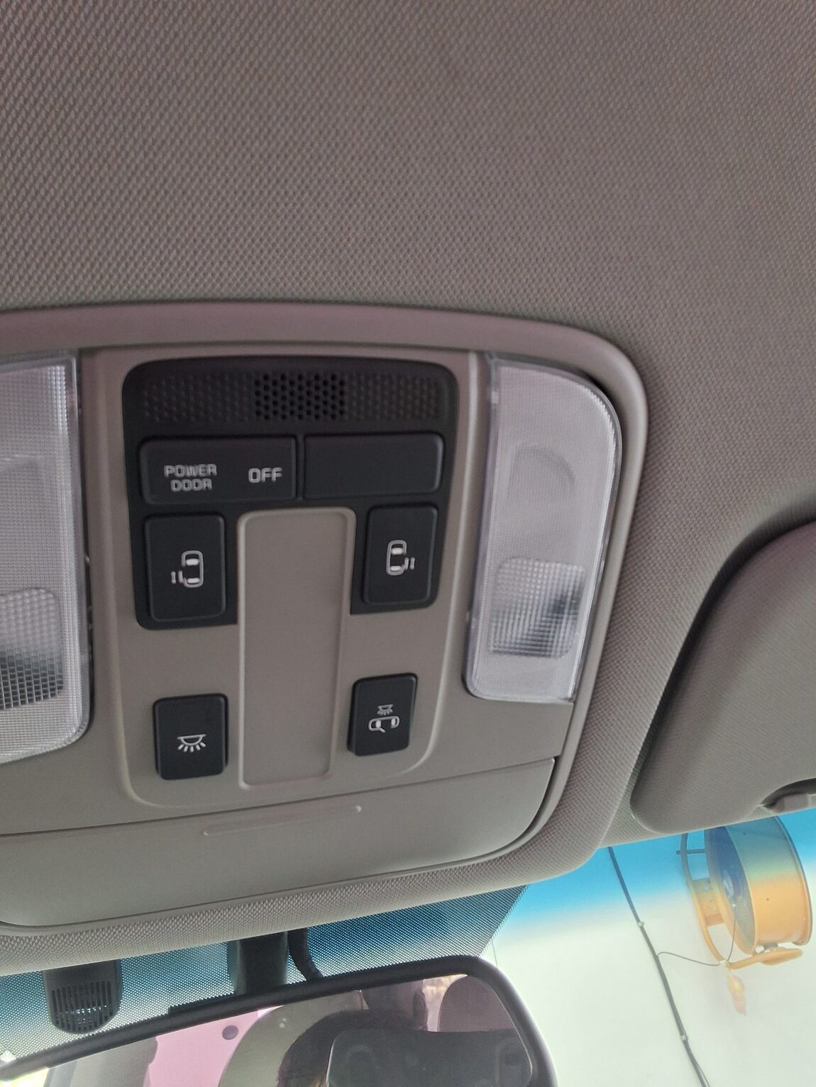 KIA THE NEW CARNIVAL 9-SEATER DIESEL LUXURY 2020 - zdjęcie 19