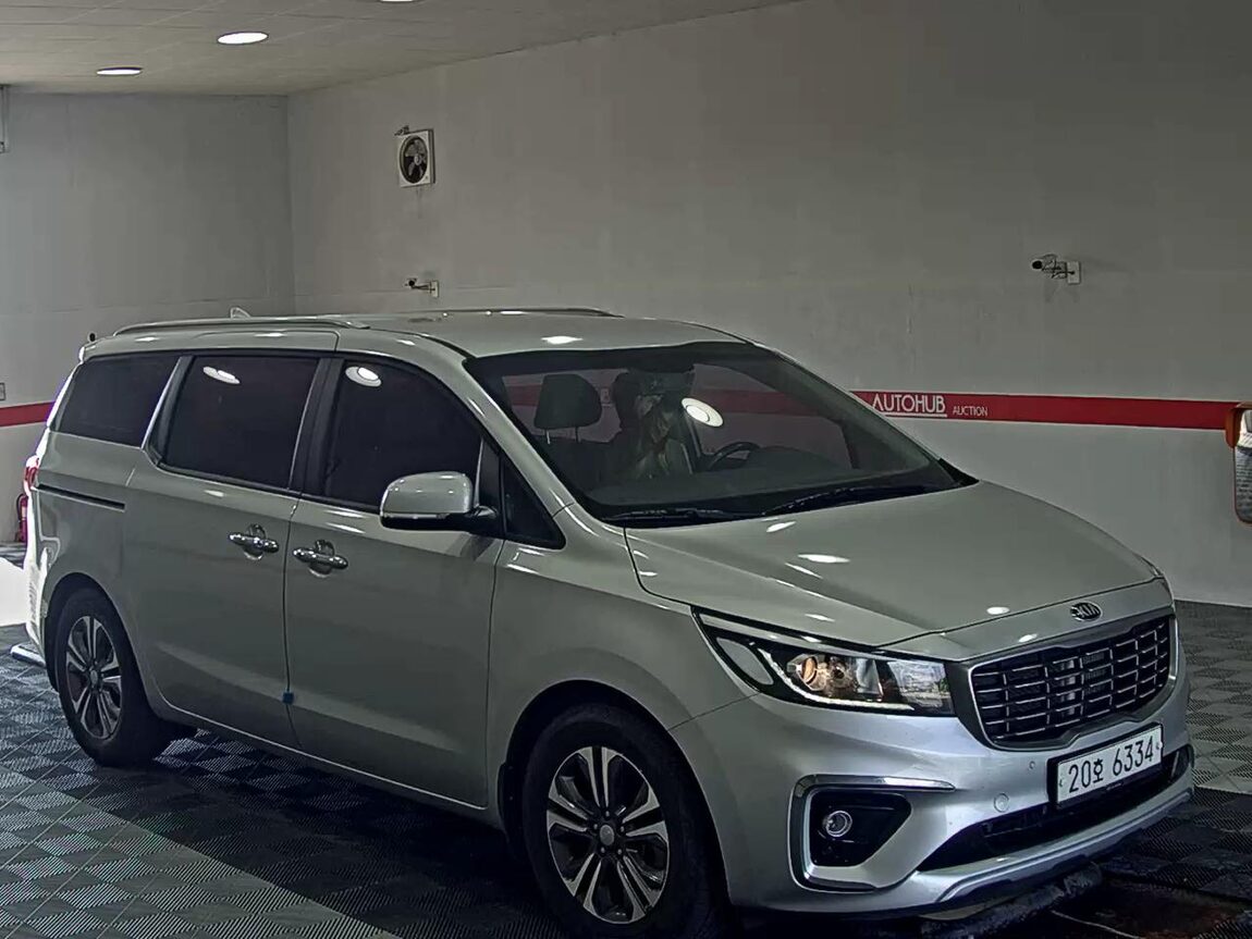 KIA THE NEW CARNIVAL 9-SEATER DIESEL LUXURY 2020 - zdjęcie 3