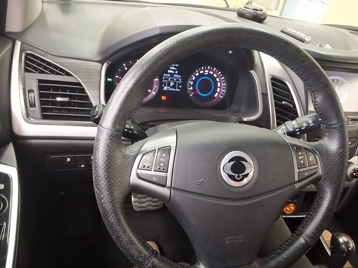 KG MOBILITY (SSANGYONG) NEW KORANDO C 2.2 2WD EXTREME 2016 - zdjęcie 23