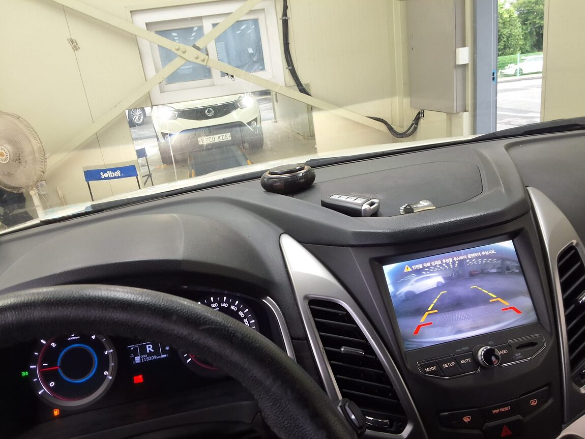 KG MOBILITY (SSANGYONG) NEW KORANDO C 2.2 2WD EXTREME 2016 - zdjęcie 25