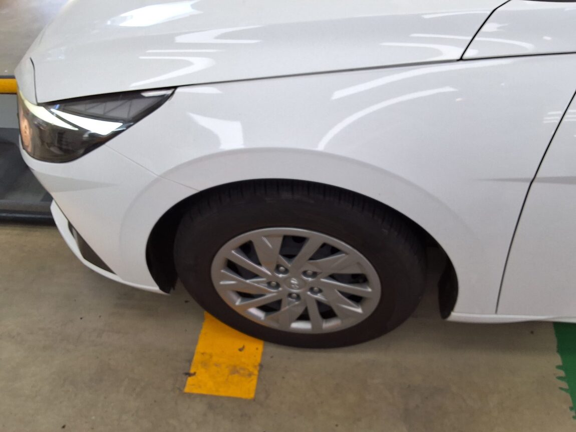 HYUNDAI AVANTE (CN7) 1.6 GASOLINE SMART 2022 - zdjęcie 19