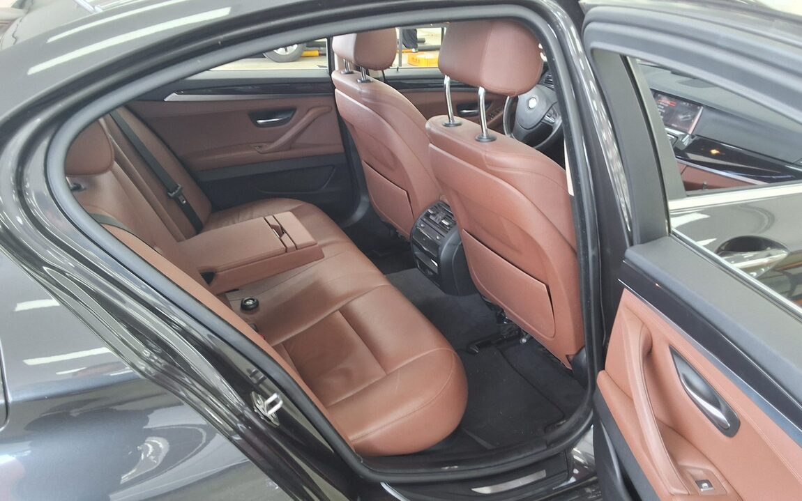 BMW 5 SERIES (6TH GEN) 520d xDRIVE 2015 - zdjęcie 13