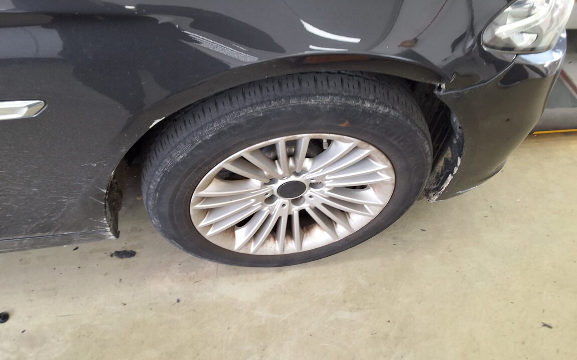 BMW 5 SERIES (6TH GEN) 520d xDRIVE 2015 - zdjęcie 27