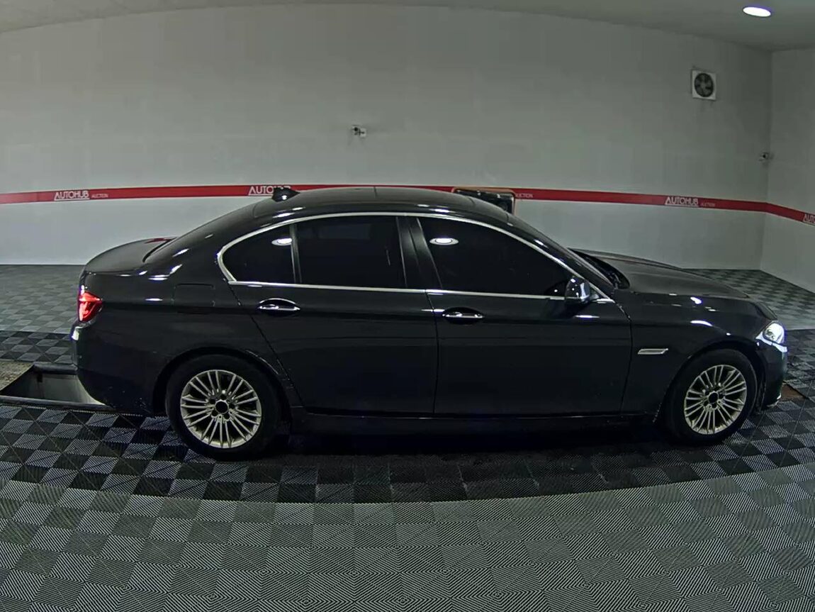 BMW 5 SERIES (6TH GEN) 520d xDRIVE 2015 - zdjęcie 4