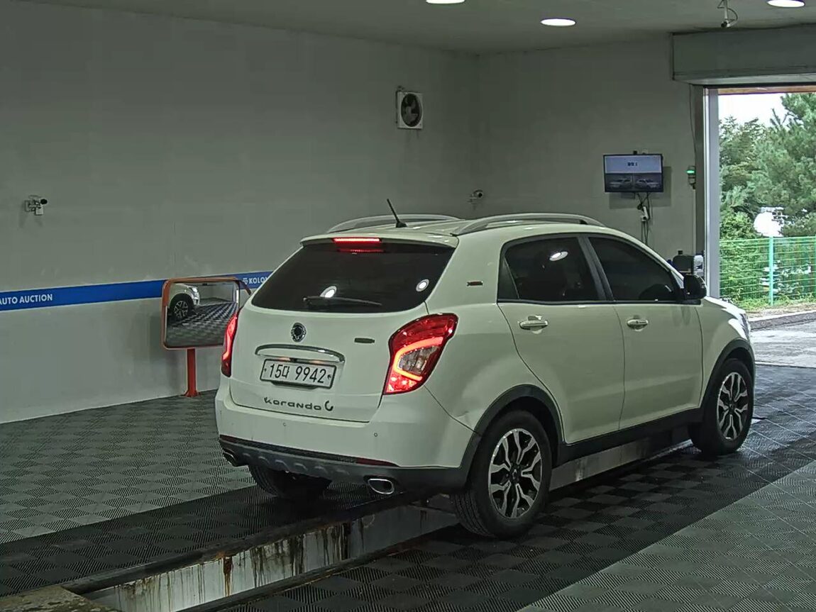 KG MOBILITY (SSANGYONG) NEW KORANDO C 2.2 2WD EXTREME 2016 - zdjęcie 5