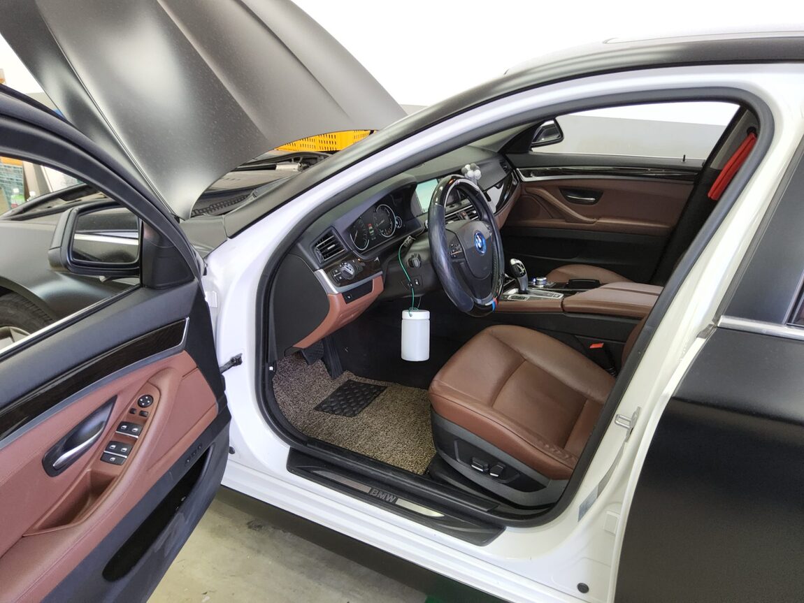 BMW 5 SERIES (6TH GEN) 528i 2013 - zdjęcie 10