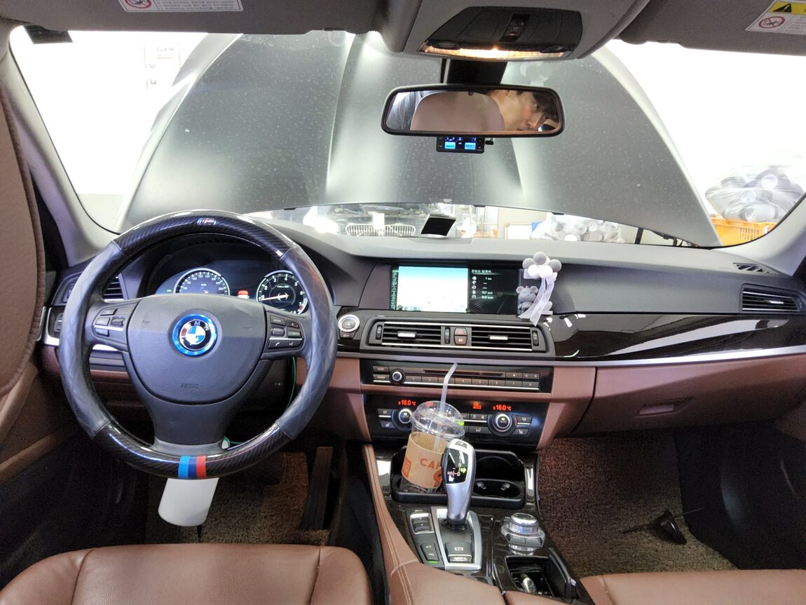 BMW 5 SERIES (6TH GEN) 528i 2013 - zdjęcie 11